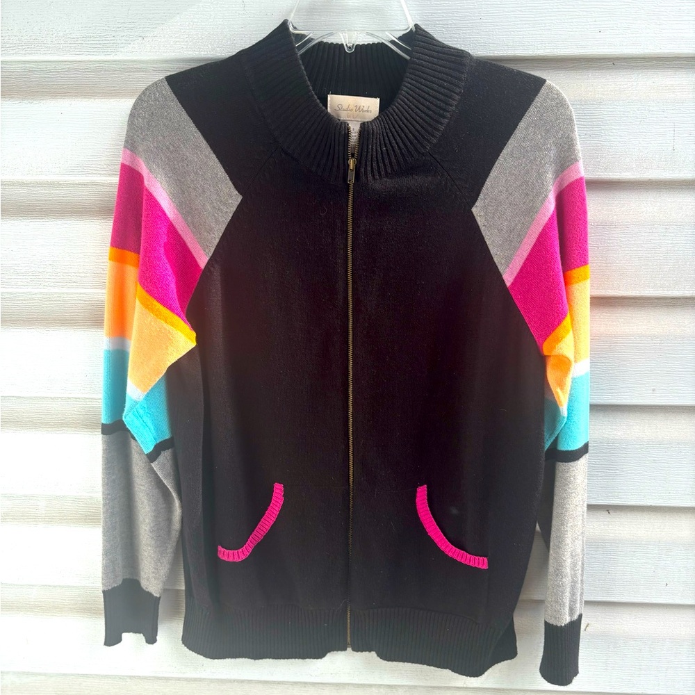 Studio Work| Zip up sweater | size S color black.